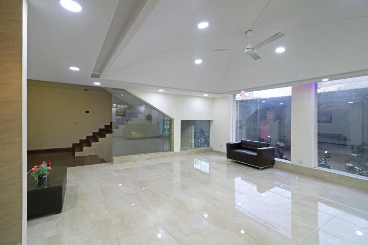 Hotel sweet inn New Delhi Exteriör bild
