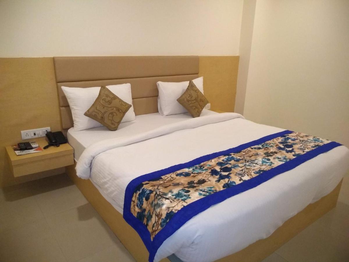 Hotel sweet inn New Delhi Exteriör bild