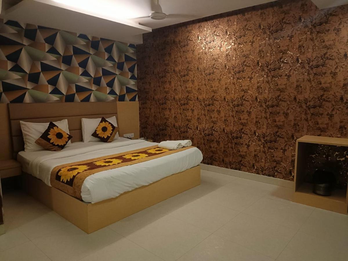 Hotel sweet inn New Delhi Exteriör bild