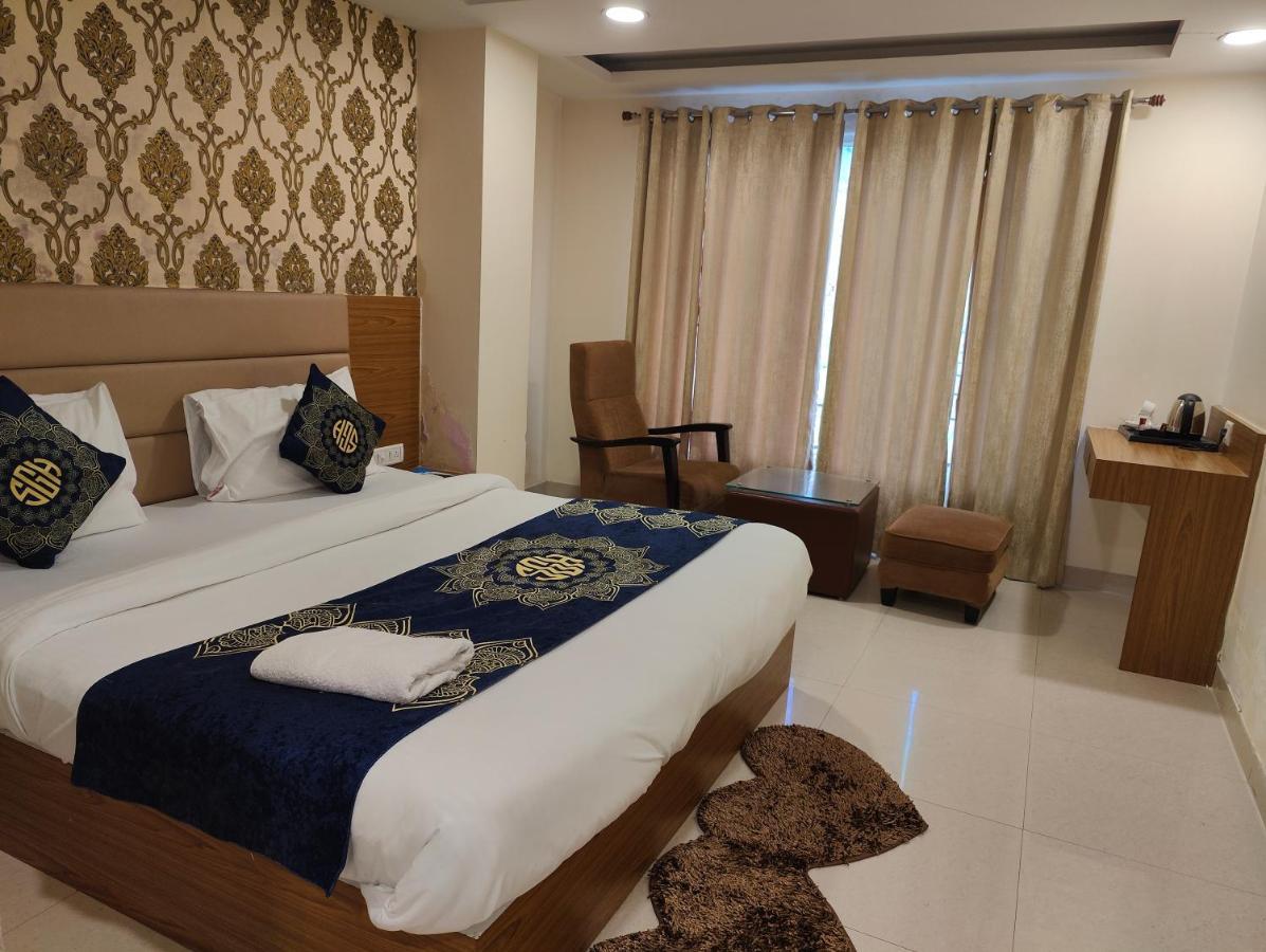 Hotel sweet inn New Delhi Exteriör bild