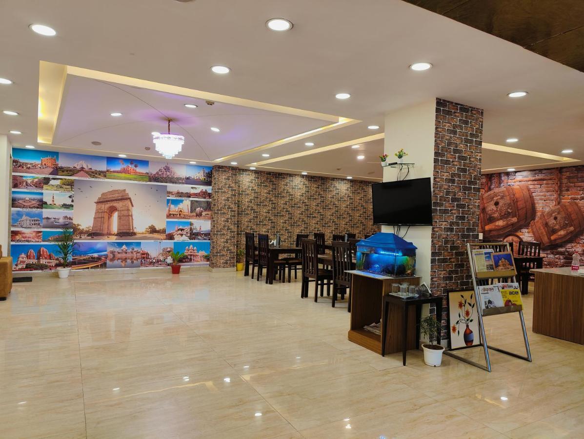 Hotel sweet inn New Delhi Exteriör bild
