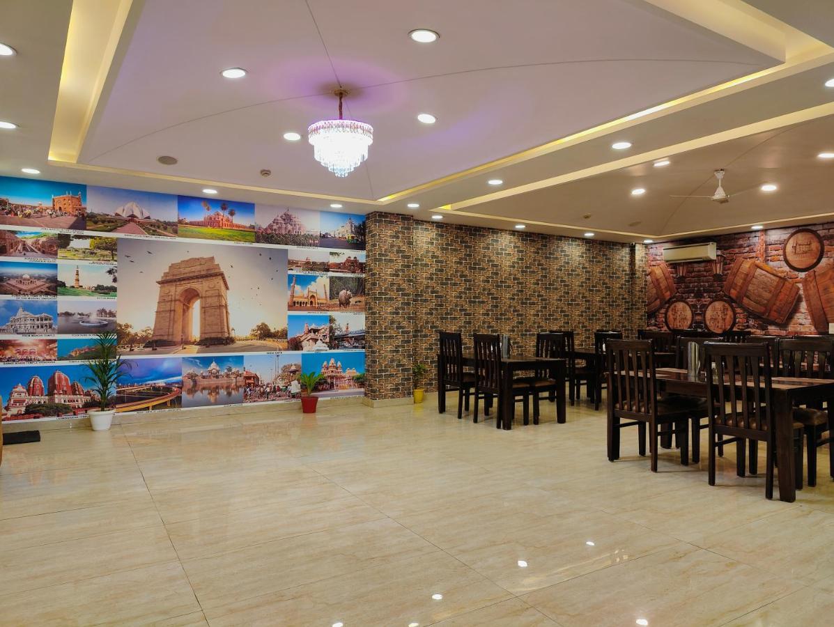 Hotel sweet inn New Delhi Exteriör bild
