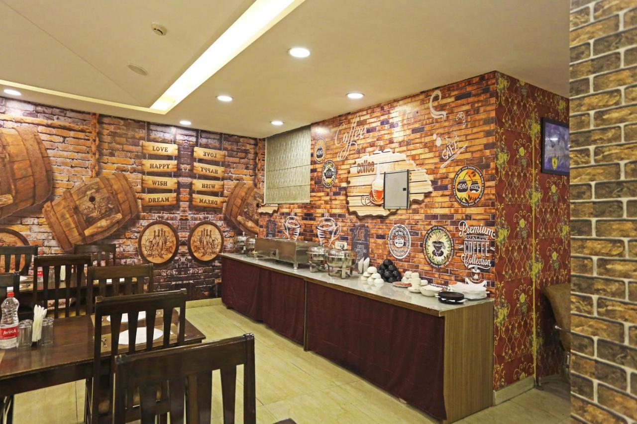 Hotel sweet inn New Delhi Exteriör bild