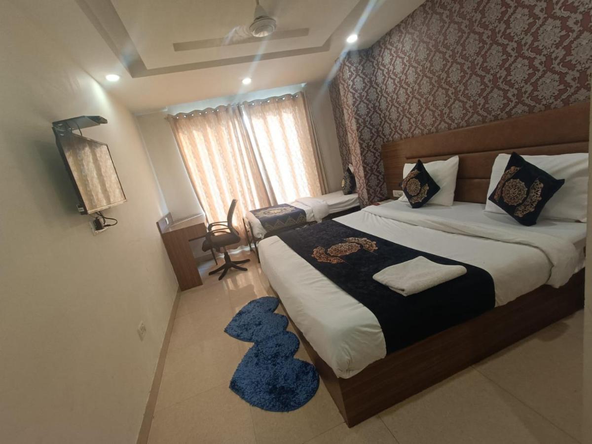 Hotel sweet inn New Delhi Exteriör bild