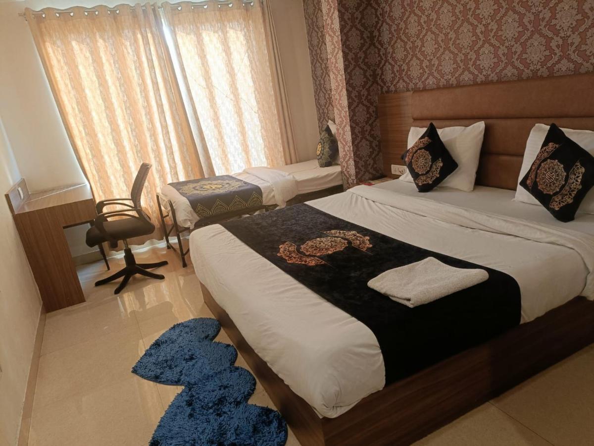 Hotel sweet inn New Delhi Exteriör bild