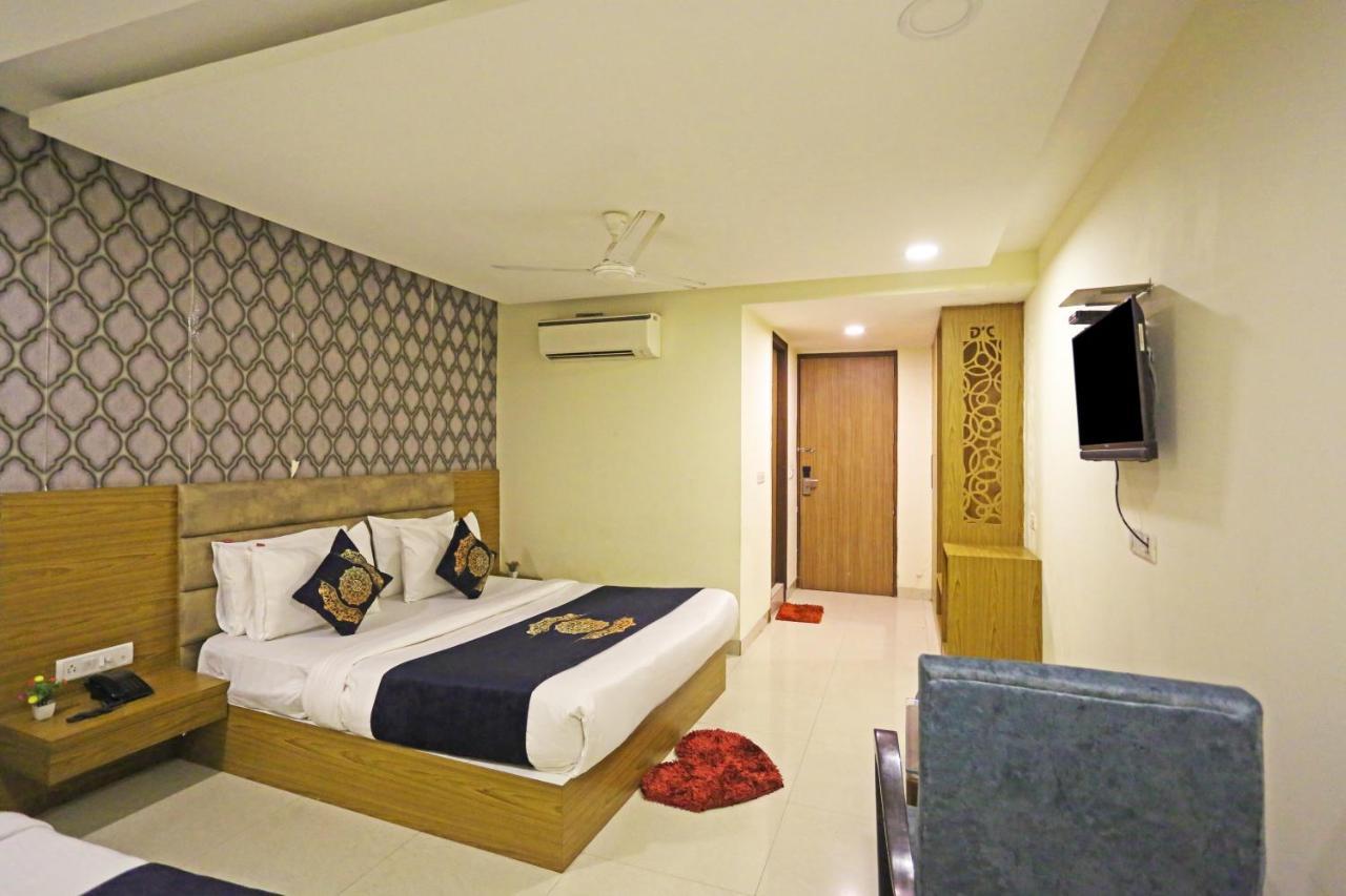 Hotel sweet inn New Delhi Exteriör bild