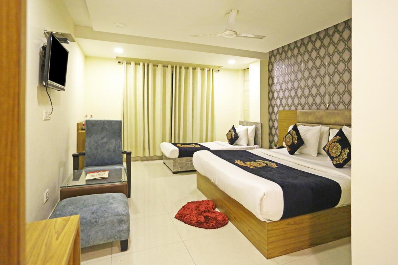 Hotel sweet inn New Delhi Exteriör bild
